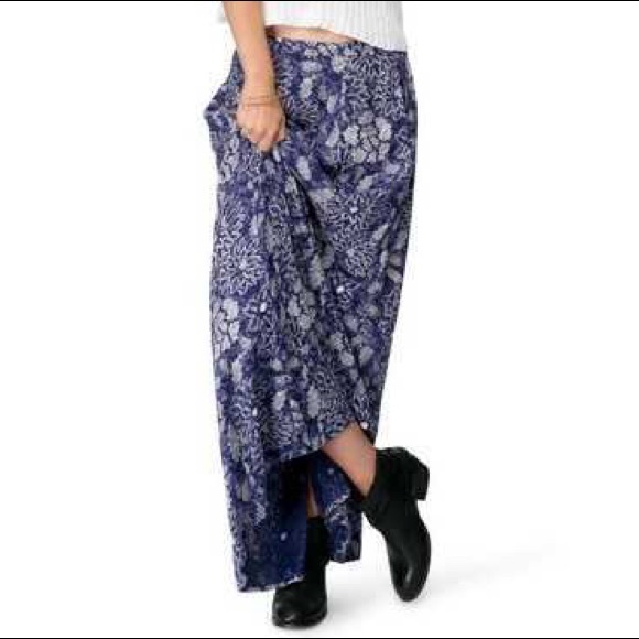 🔥Roxy Juniors Bring Me Back Smocked Woven Skirt NWT - Picture 5 of 8